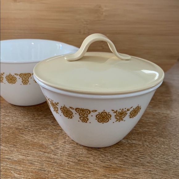 Vintage Corelle creamer & sugar bowl - Picture 3 of 4